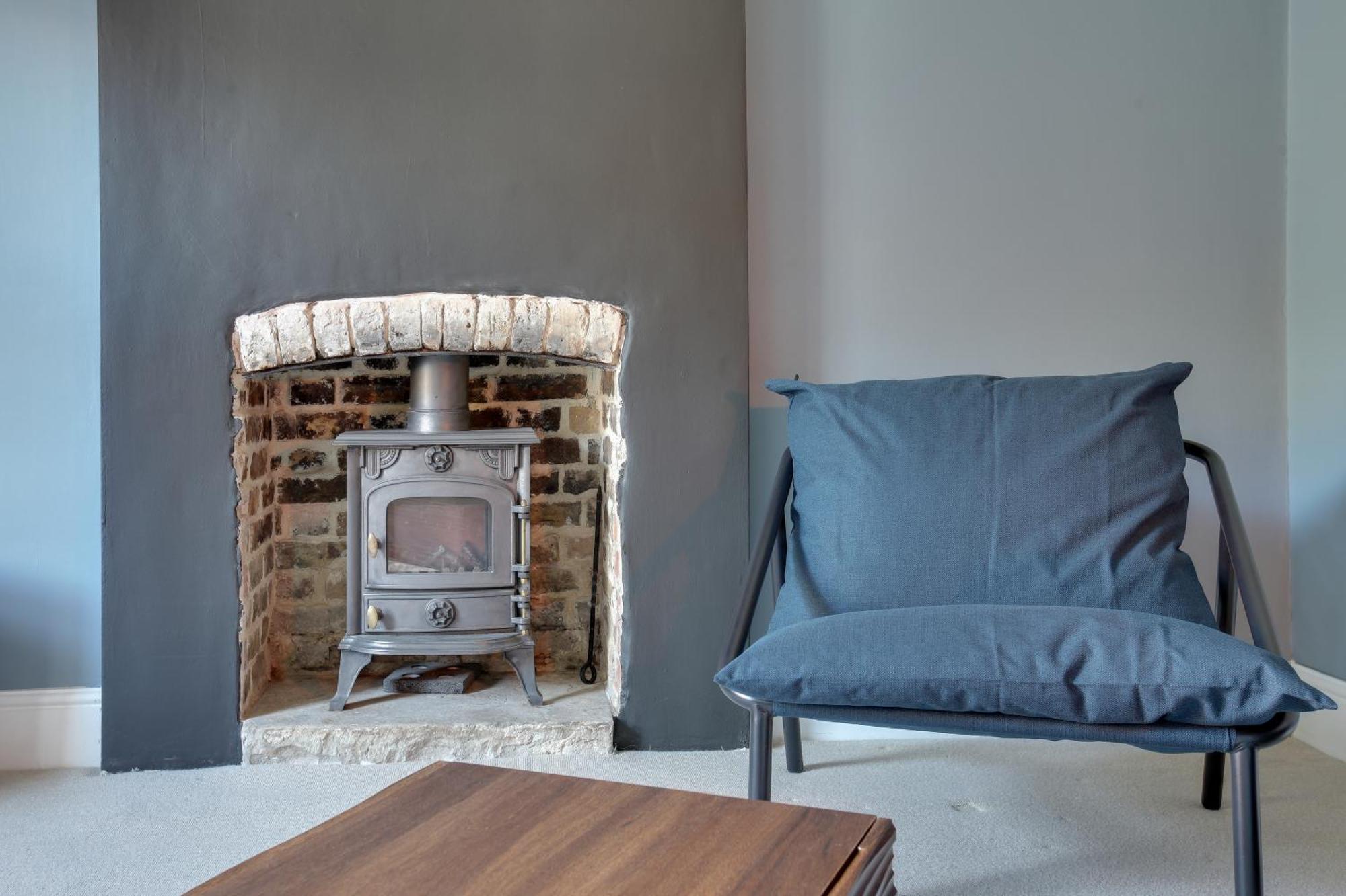 Cosy 3 Bedroom House With Free Parking And Wifi Hythe  Zewnętrze zdjęcie