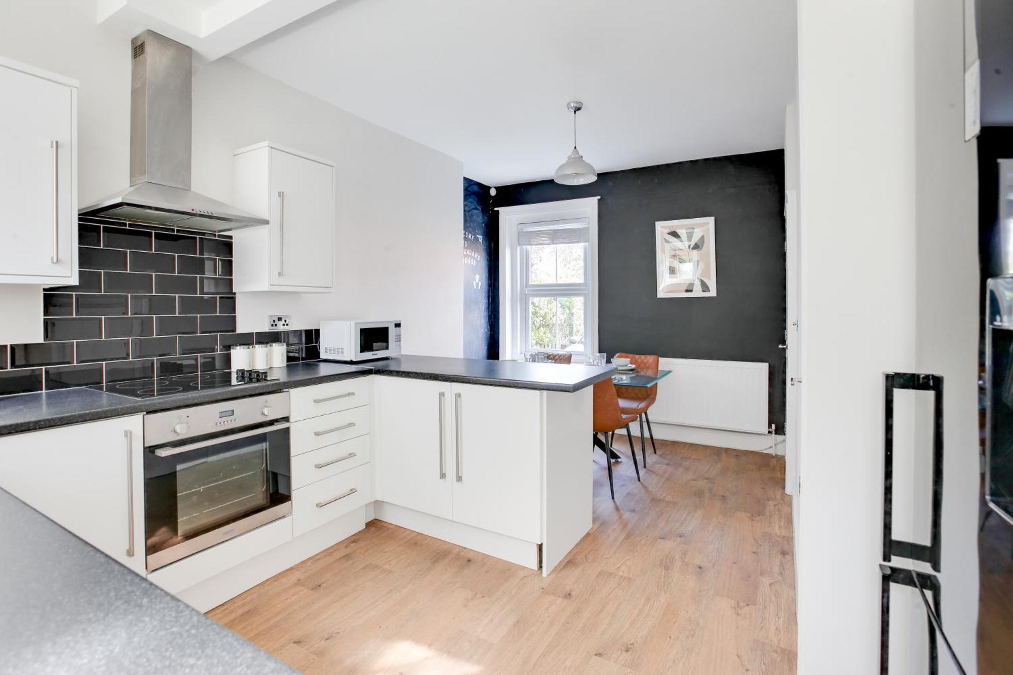 Cosy 3 Bedroom House With Free Parking And Wifi Hythe  Zewnętrze zdjęcie